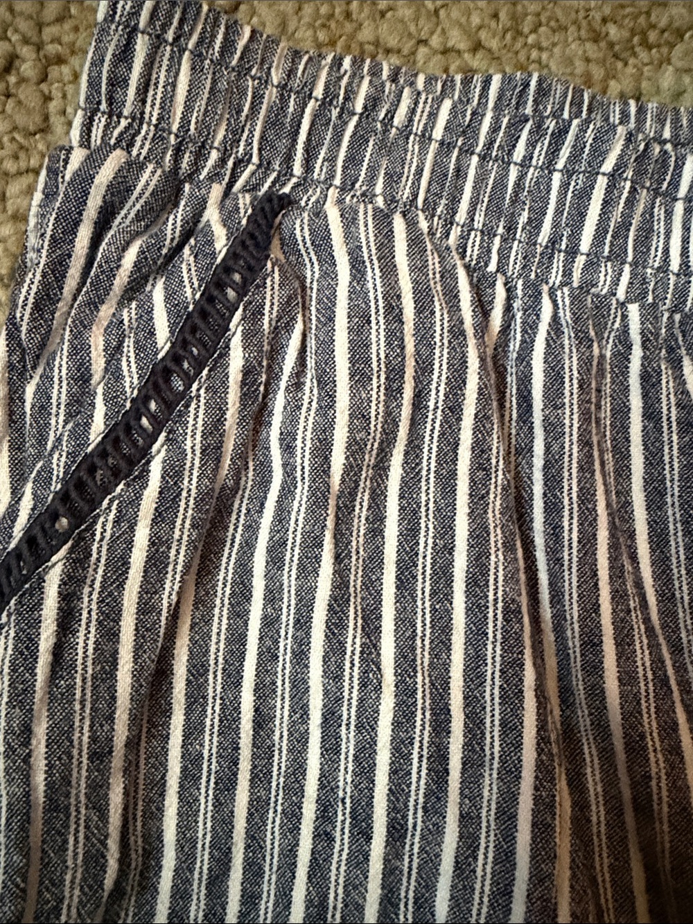 Briggs Striped Wide-Leg Womens Capri Pants - Navy/White - Picture 3 of 8